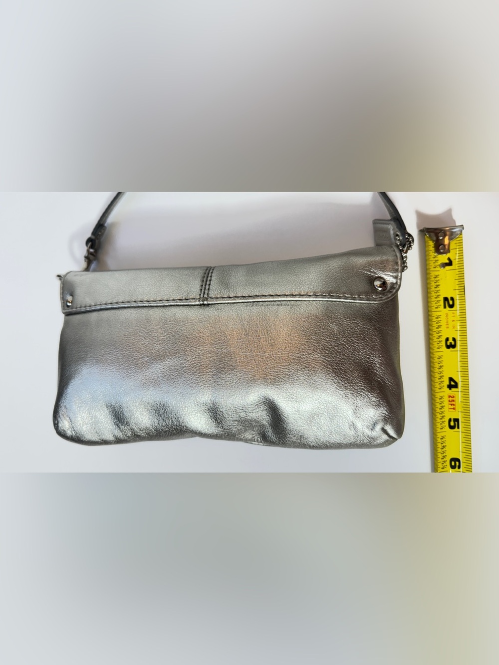 Vintage Coach Silver Metallic Leather Wristlet Clutch - Picture 11 of 11